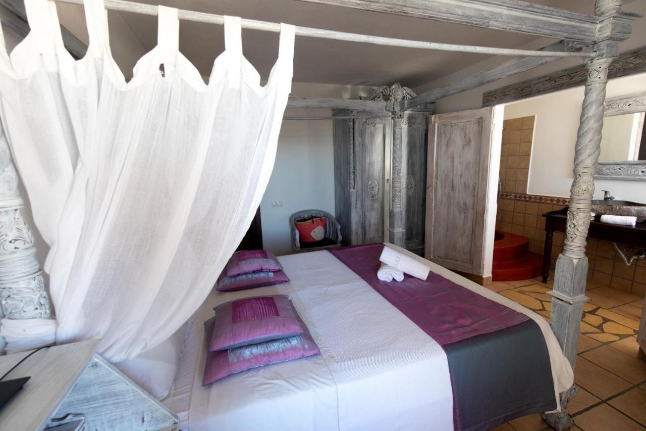 Buenavista Suites Hotel Boutique Santa Eularia des Riu Eksteriør billede